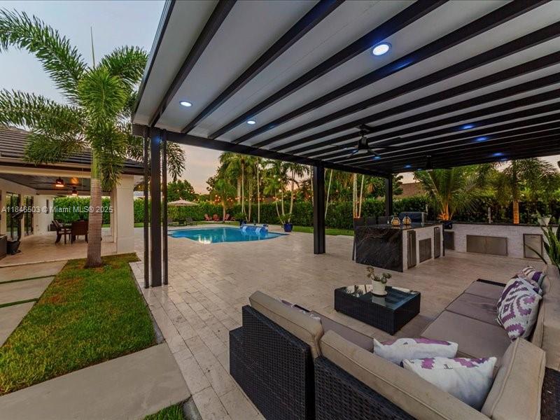 REDLANDS COVE - Residential