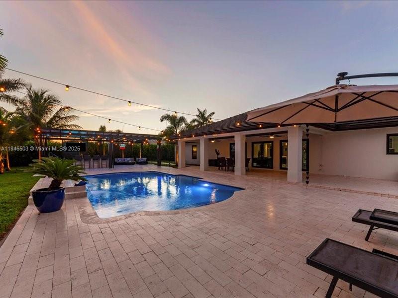 REDLANDS COVE - Residential