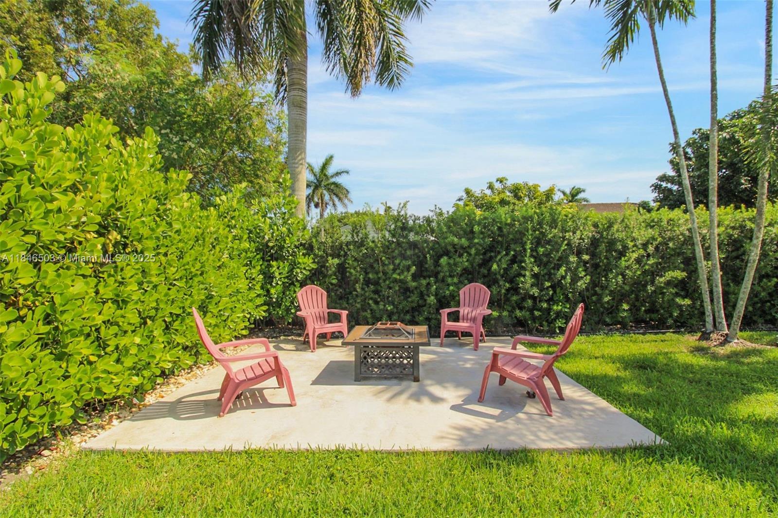 REDLANDS COVE - Residential