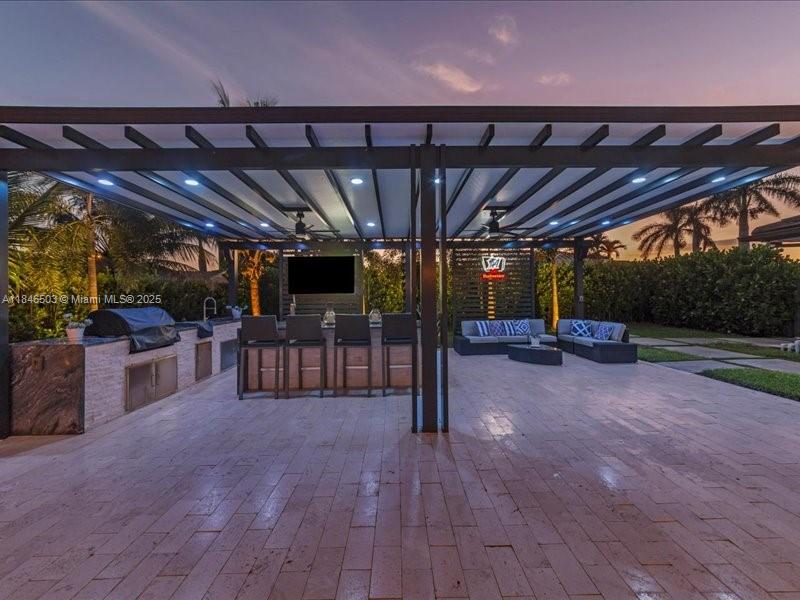 REDLANDS COVE - Residential