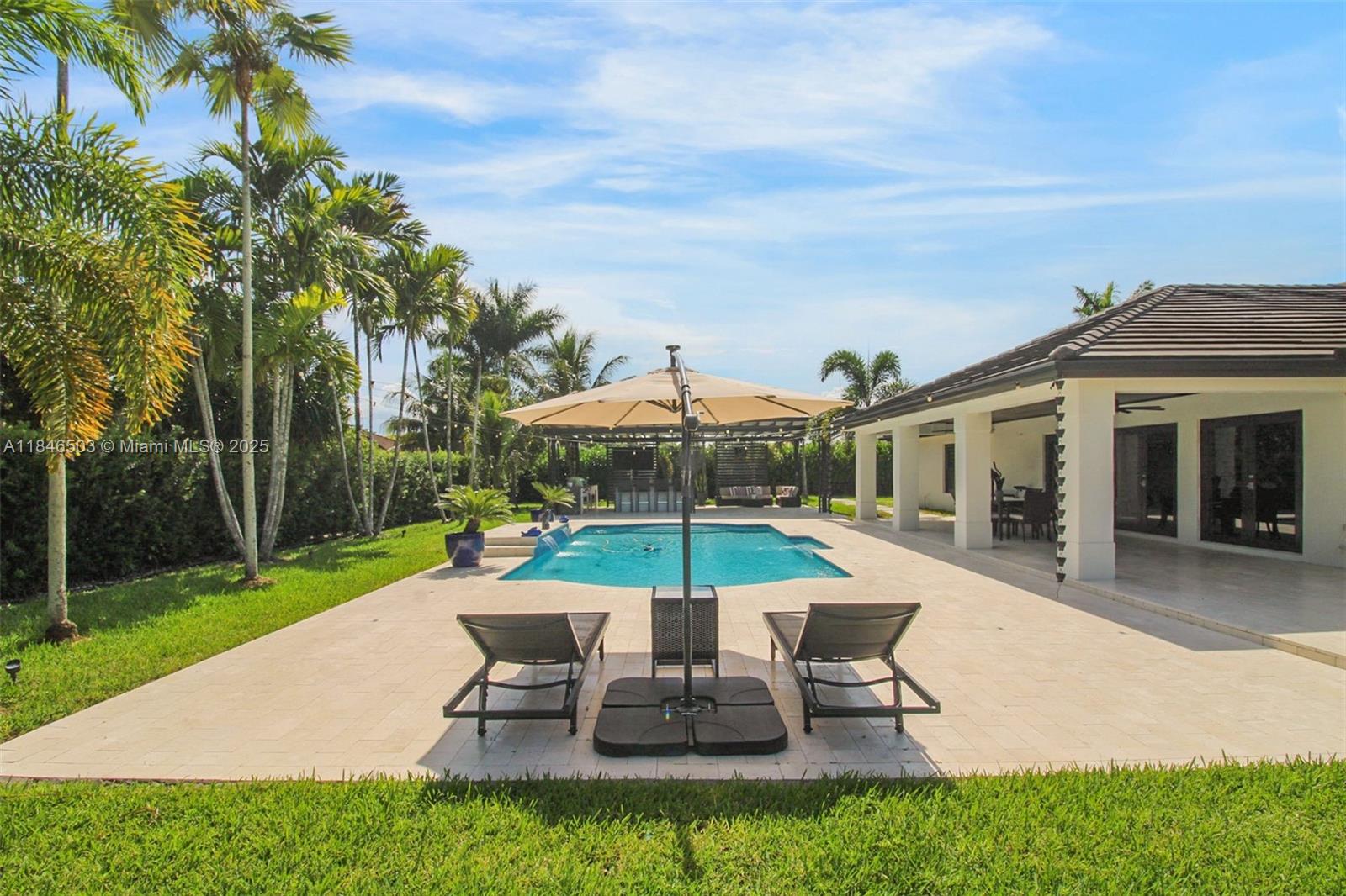 REDLANDS COVE - Residential