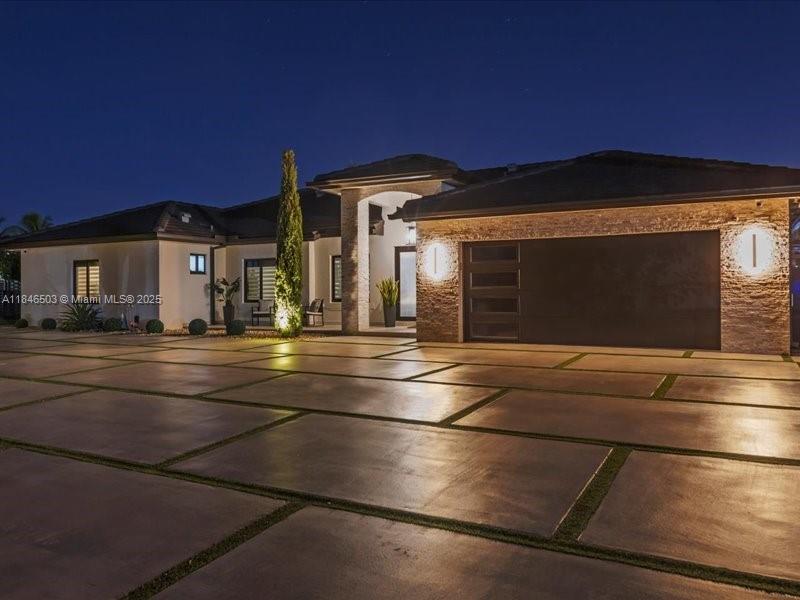 REDLANDS COVE - Residential