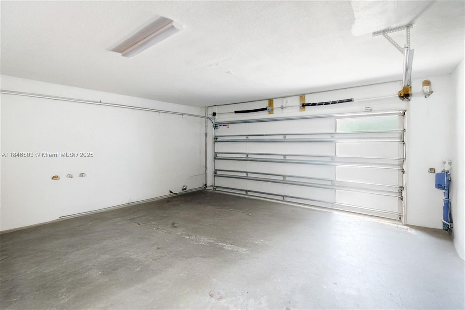 REDLANDS COVE - Residential