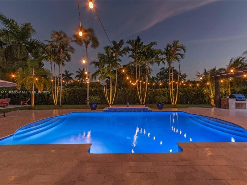 REDLANDS COVE - Residential