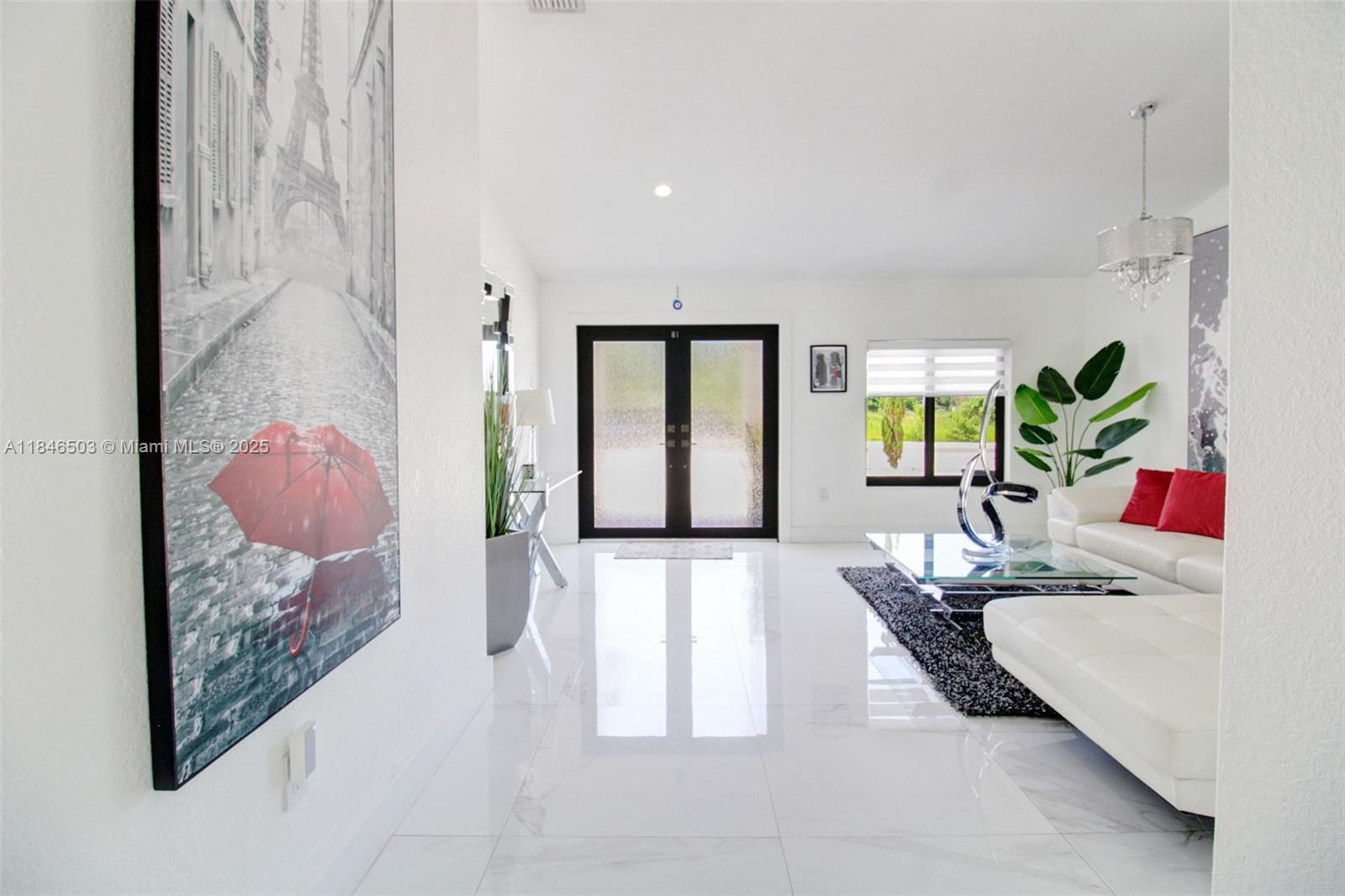 REDLANDS COVE - Residential