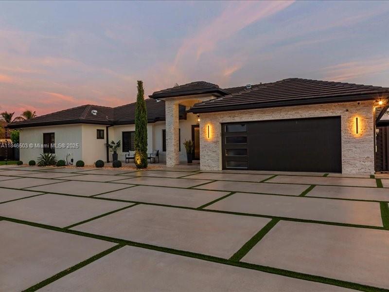 REDLANDS COVE - Residential