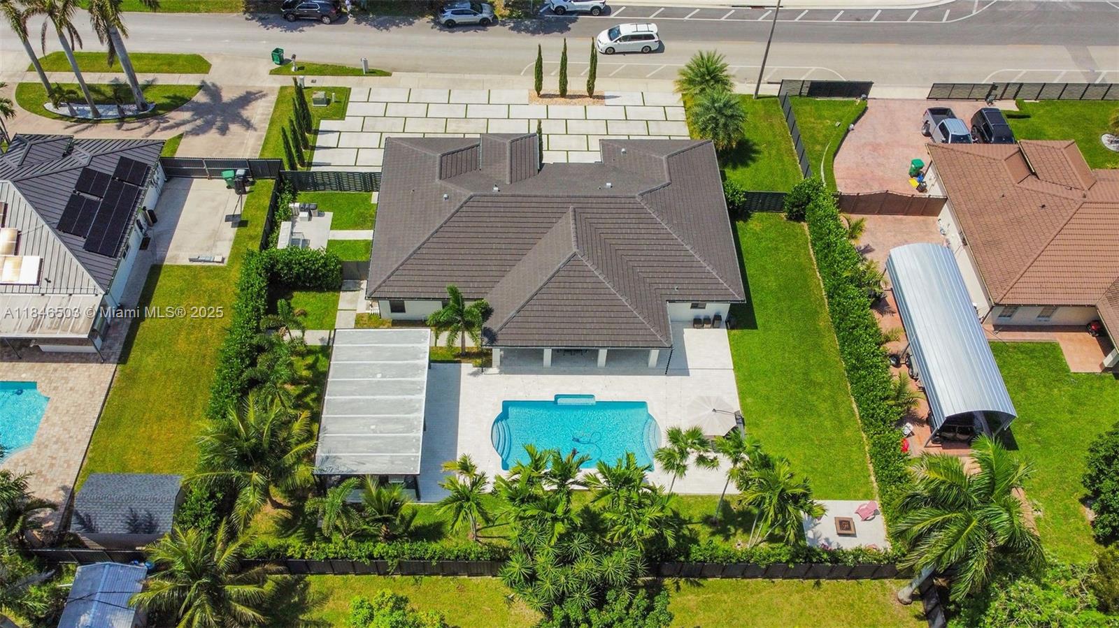 REDLANDS COVE - Residential