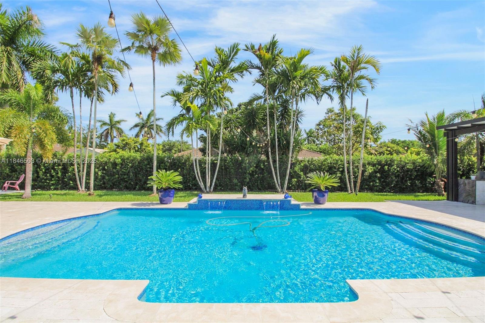 REDLANDS COVE - Residential