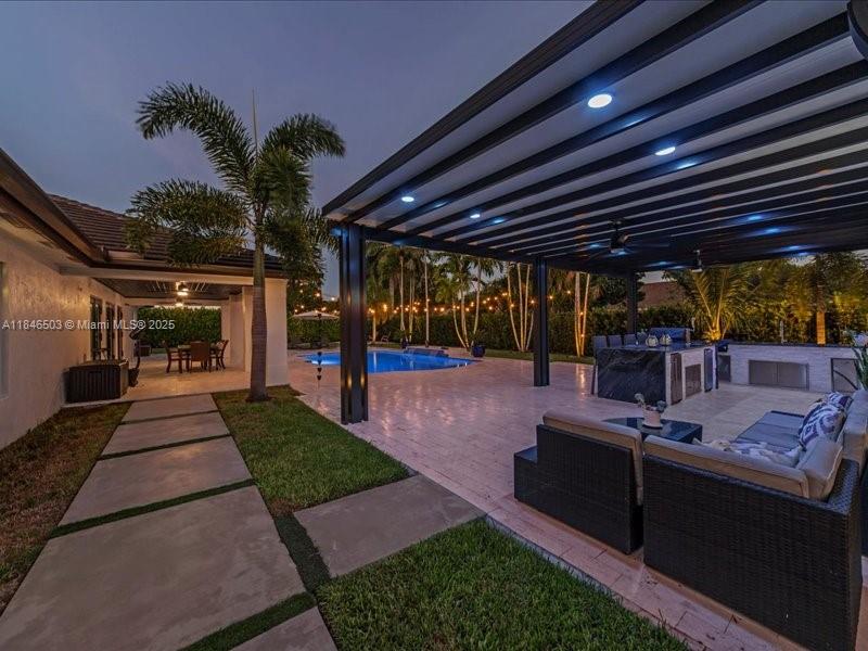 REDLANDS COVE - Residential