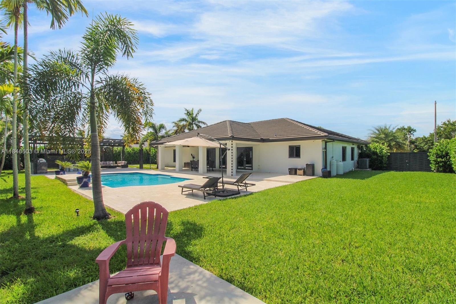 REDLANDS COVE - Residential