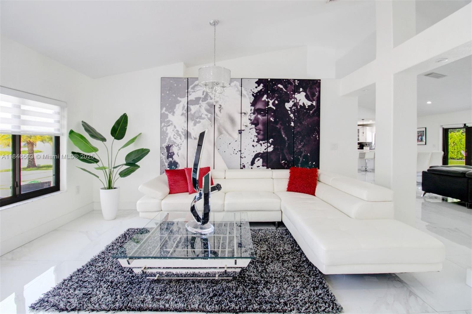 REDLANDS COVE - Residential