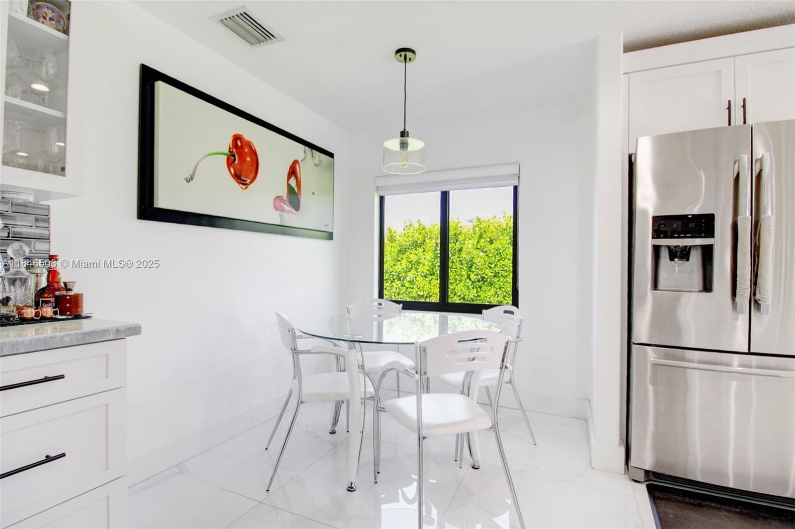 REDLANDS COVE - Residential