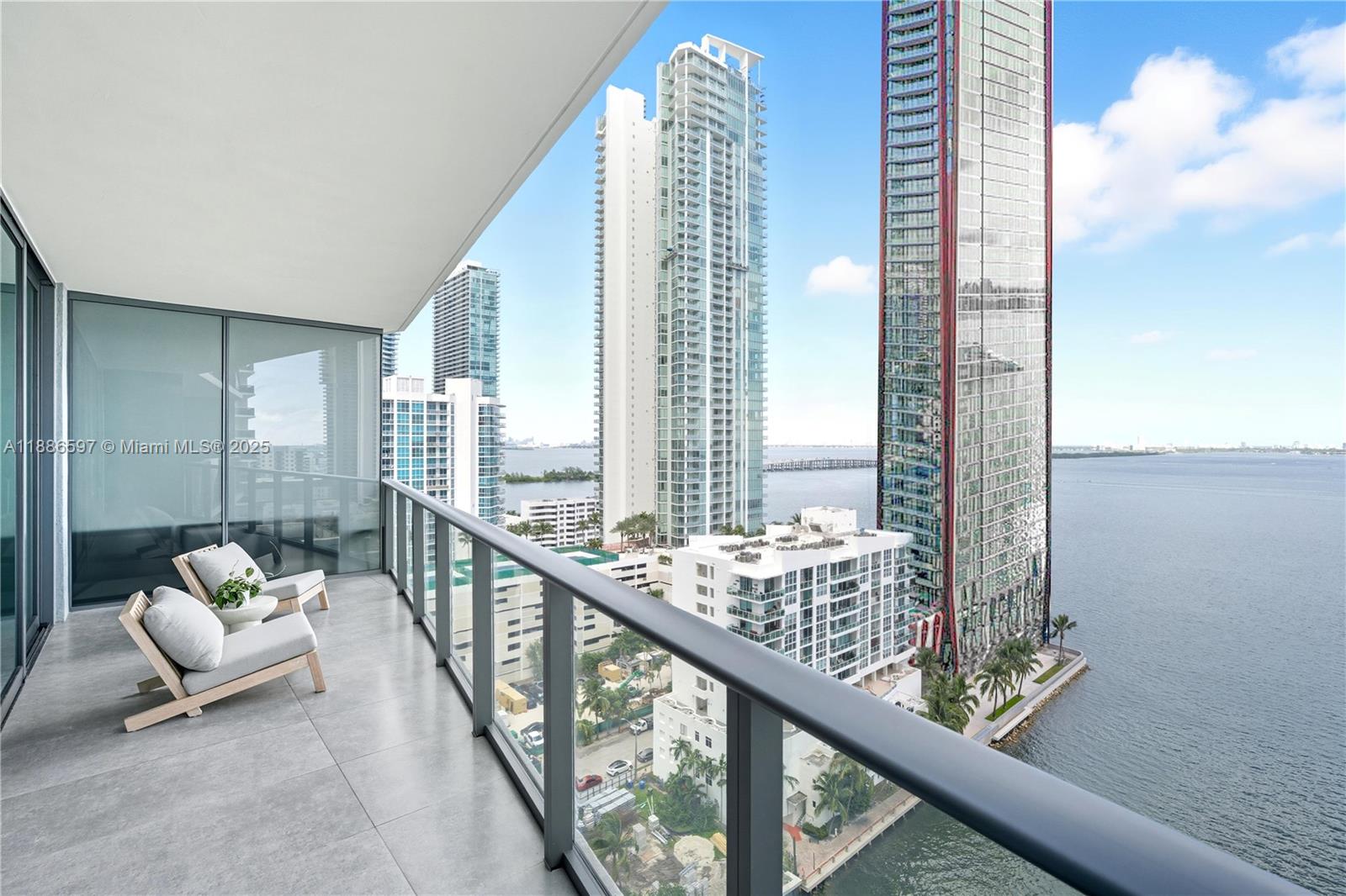 ICON BAY CONDO - Residential