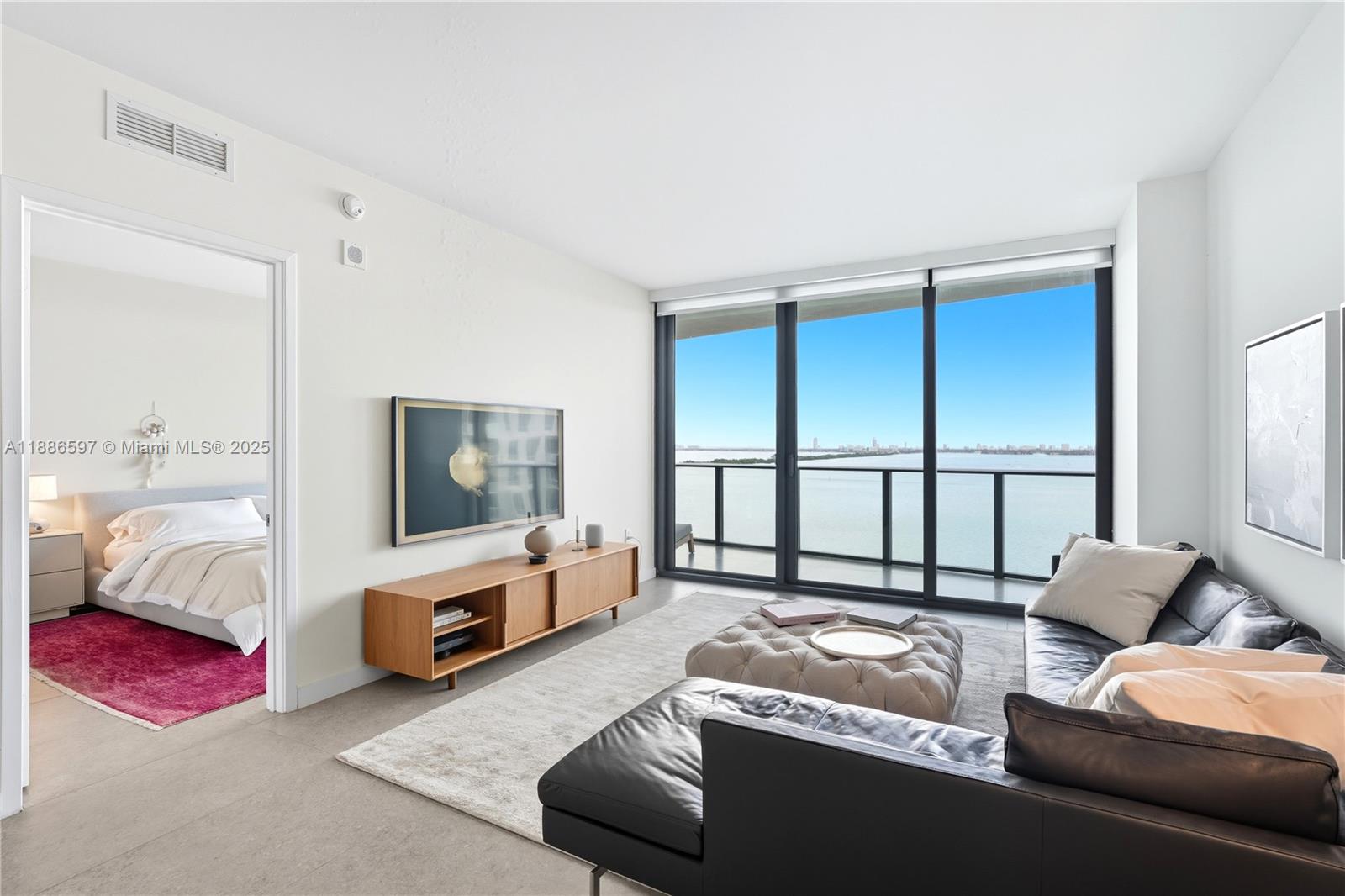 ICON BAY CONDO - Residential