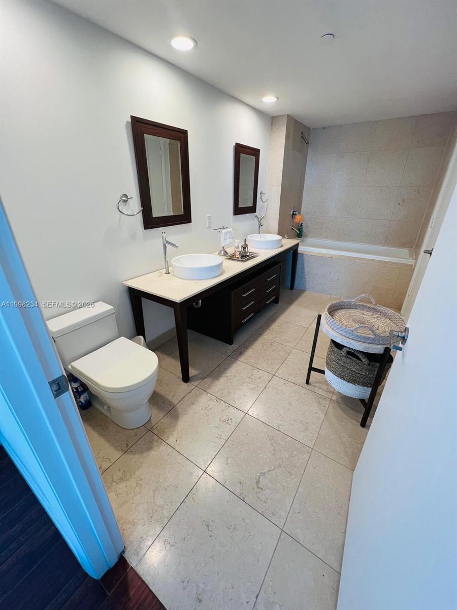 ¤ICON BRICKELL NO TWO - Residential Lease