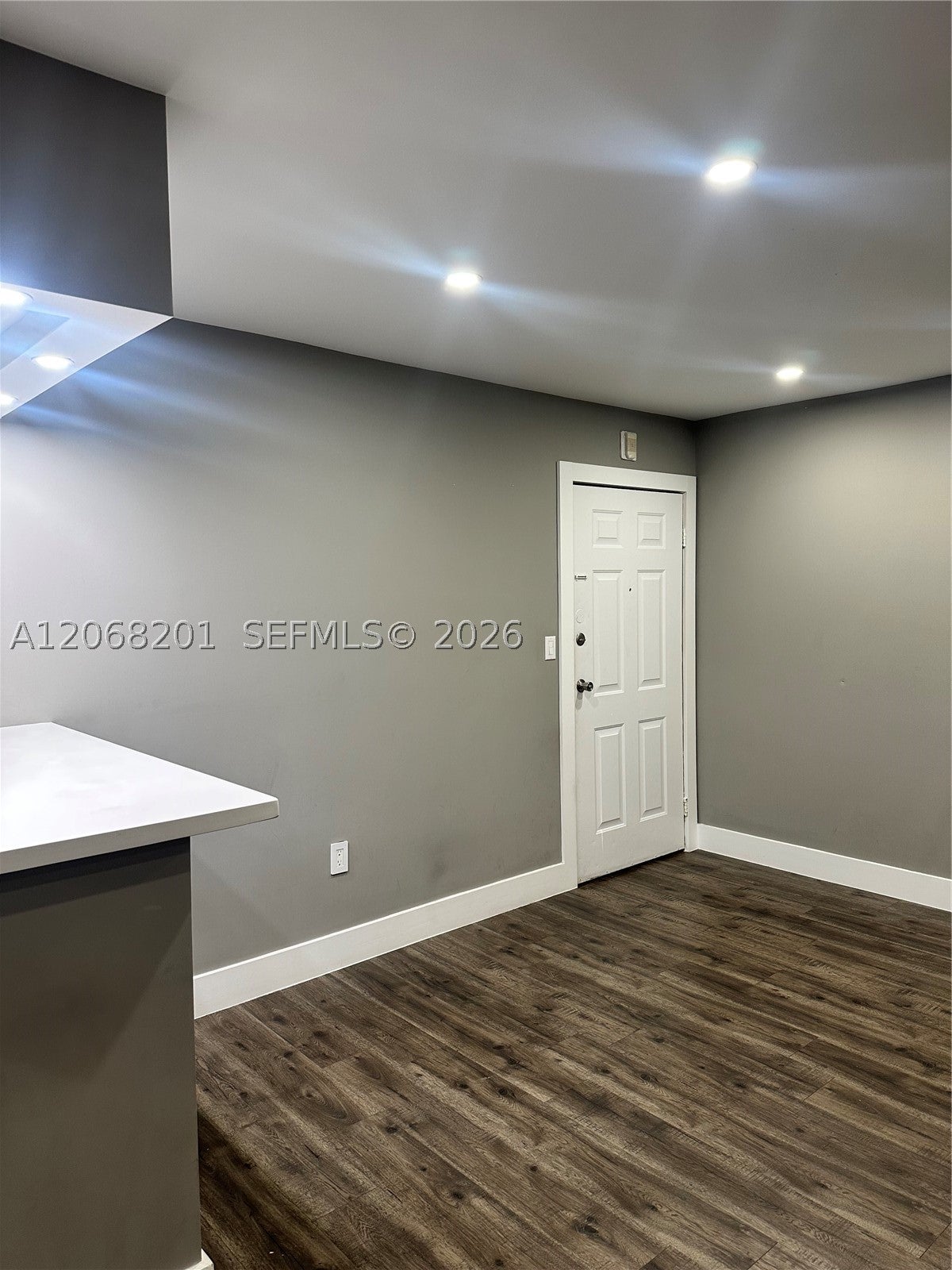 9449 SW 76th St T5