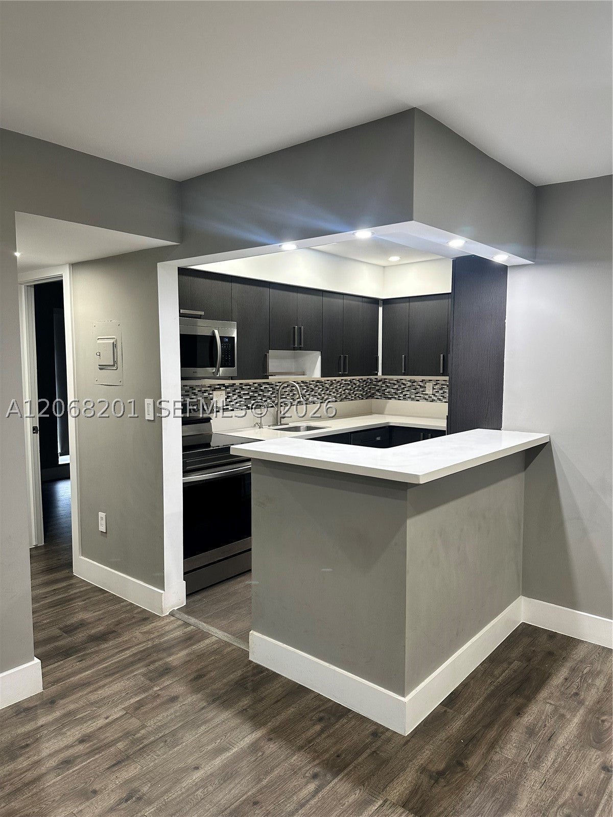 9449 SW 76th St T5