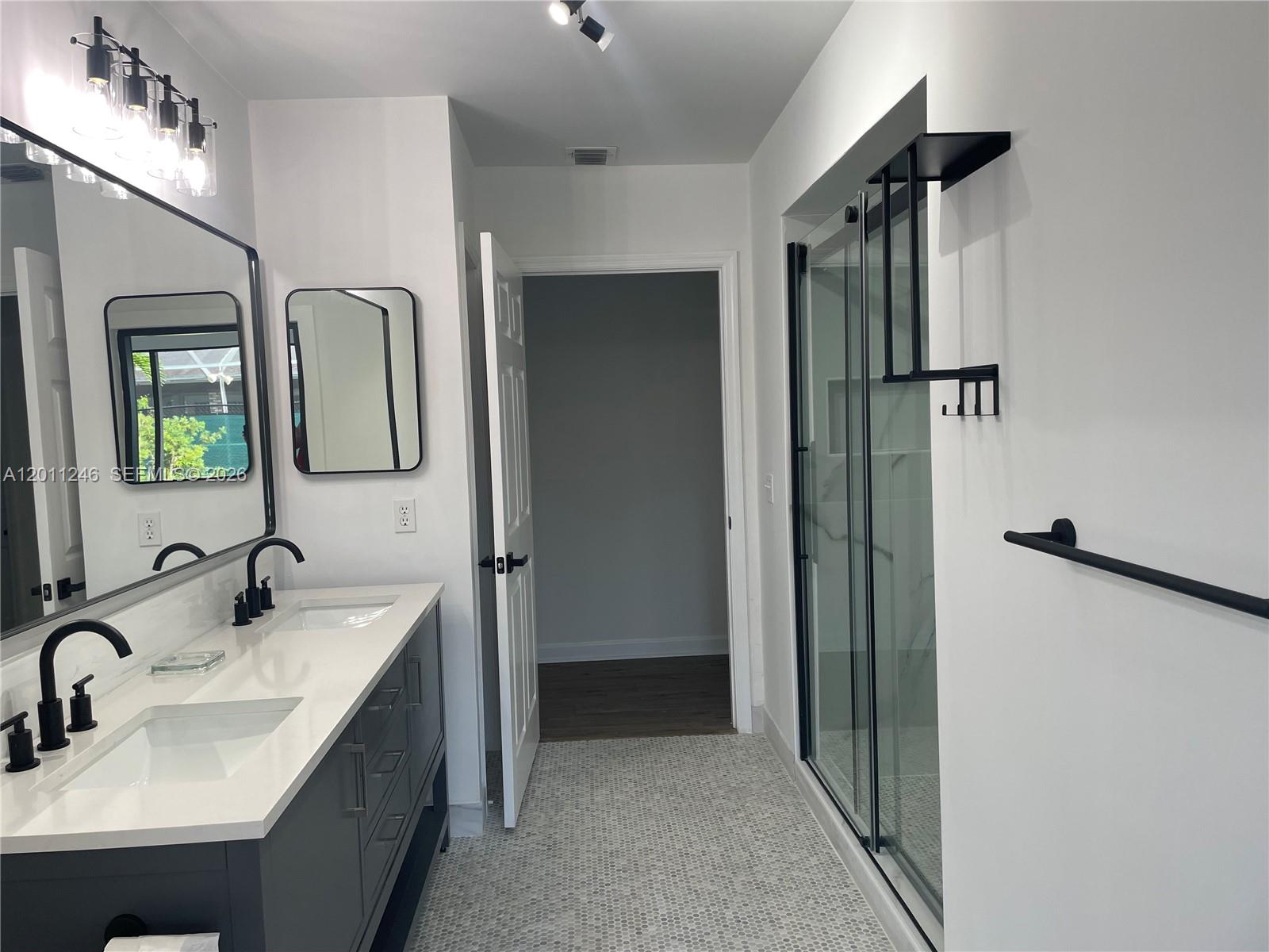 CUTLER HAMMOCK - Residential Lease