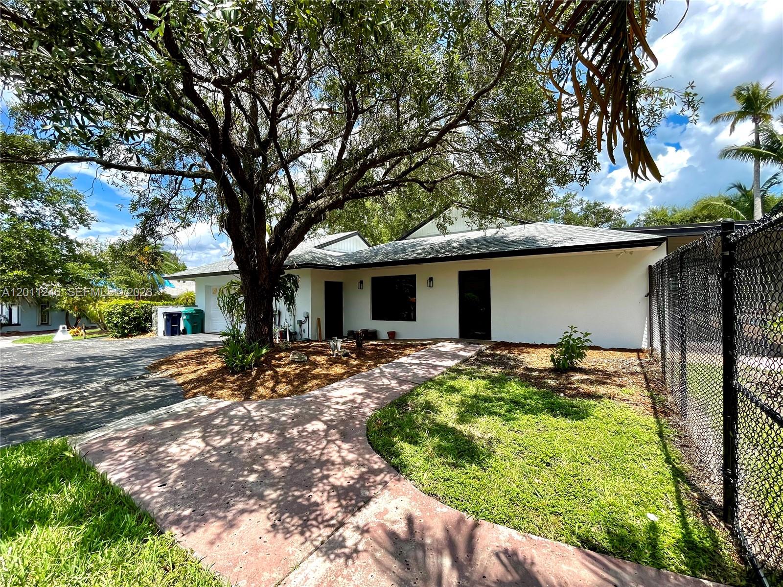 CUTLER HAMMOCK - Residential Lease