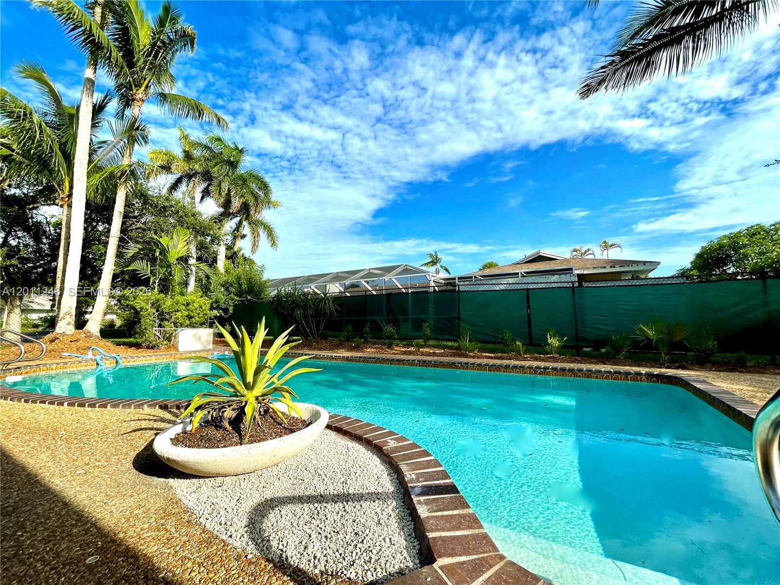 CUTLER HAMMOCK - Residential Lease
