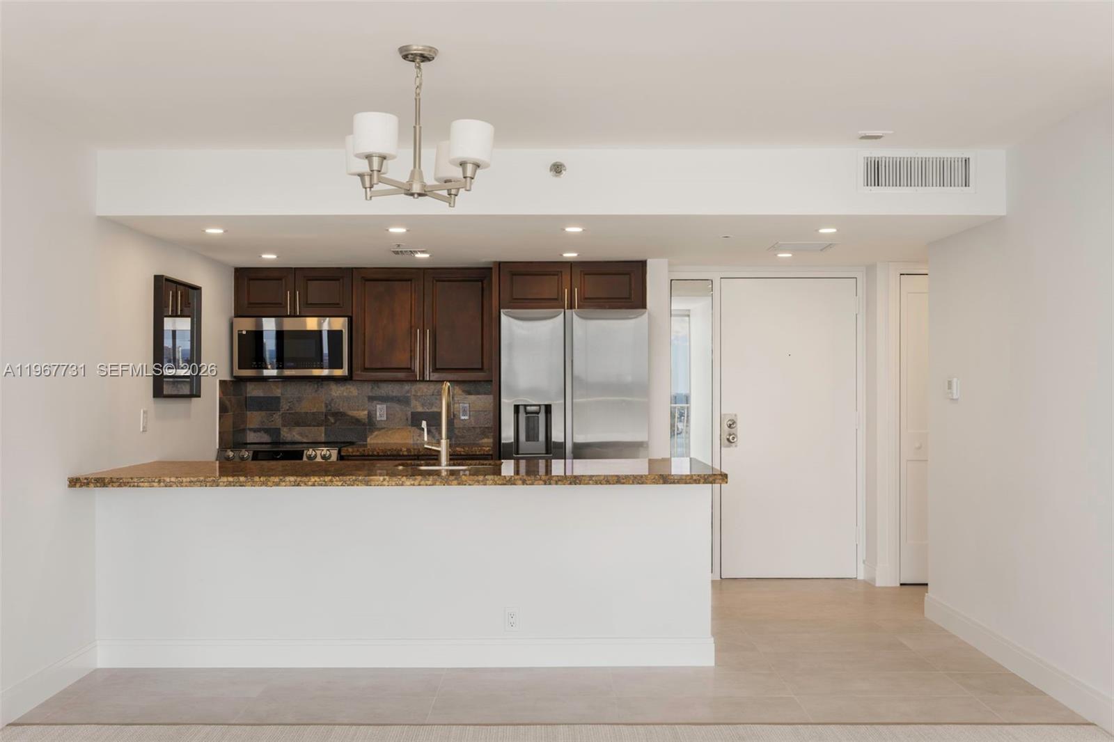 THE GRANDVIEW PALACE COND - Residential