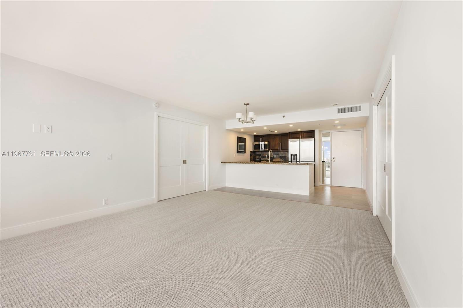 THE GRANDVIEW PALACE COND - Residential