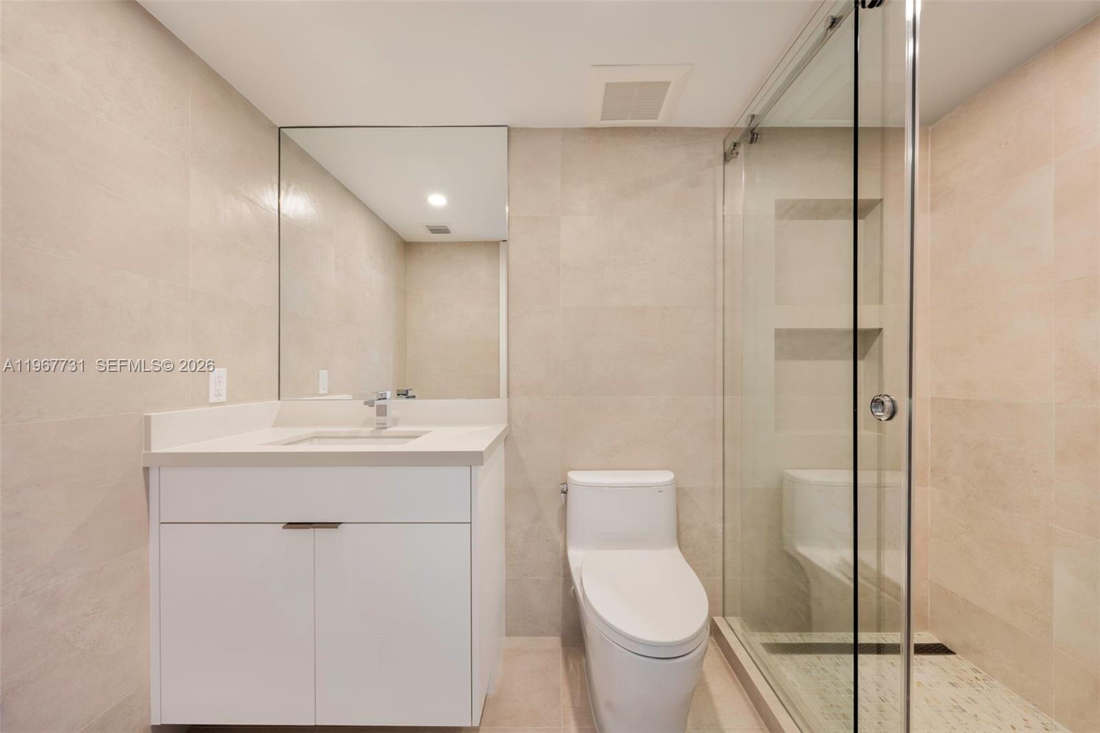 THE GRANDVIEW PALACE COND - Residential