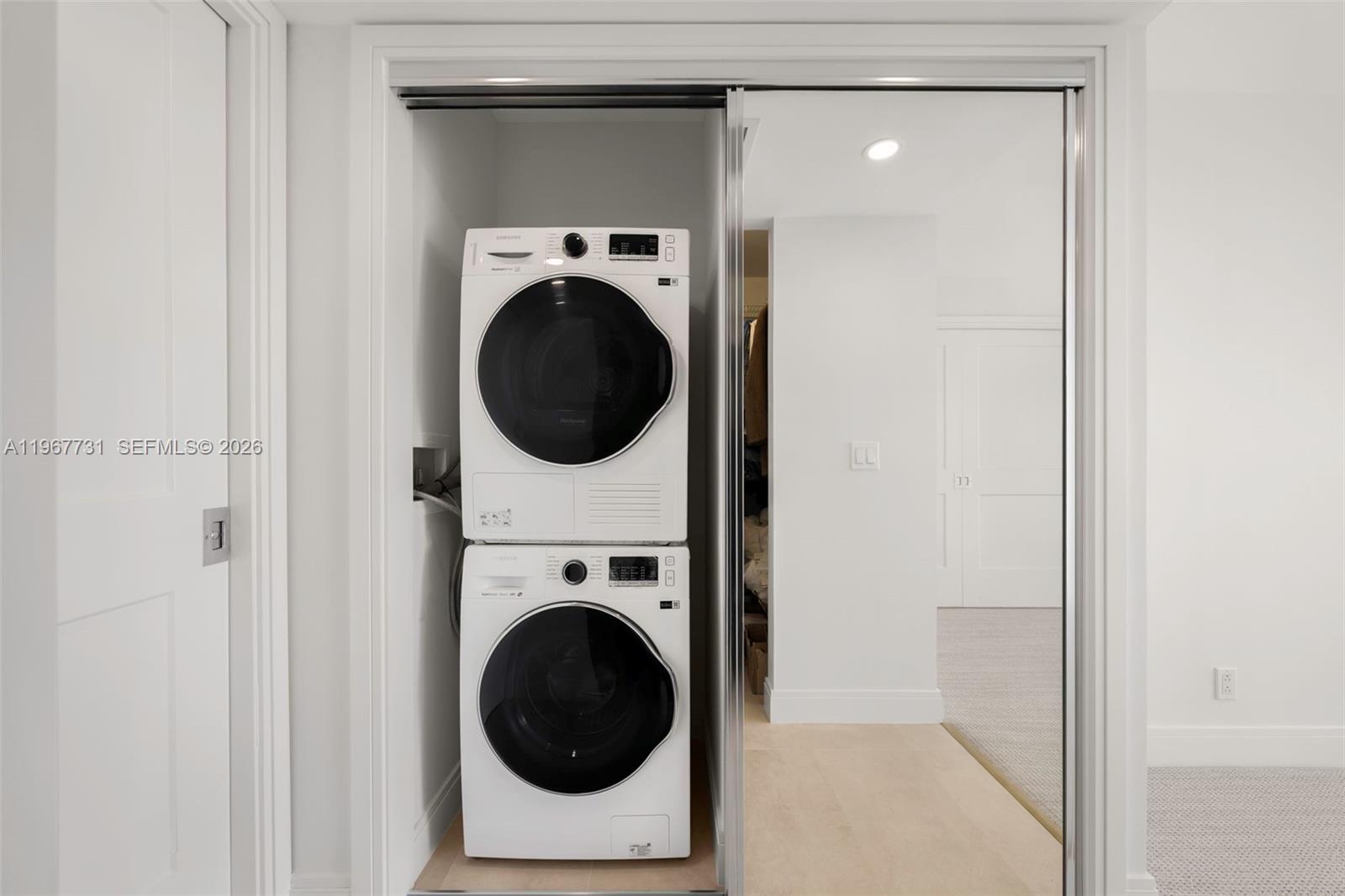 THE GRANDVIEW PALACE COND - Residential