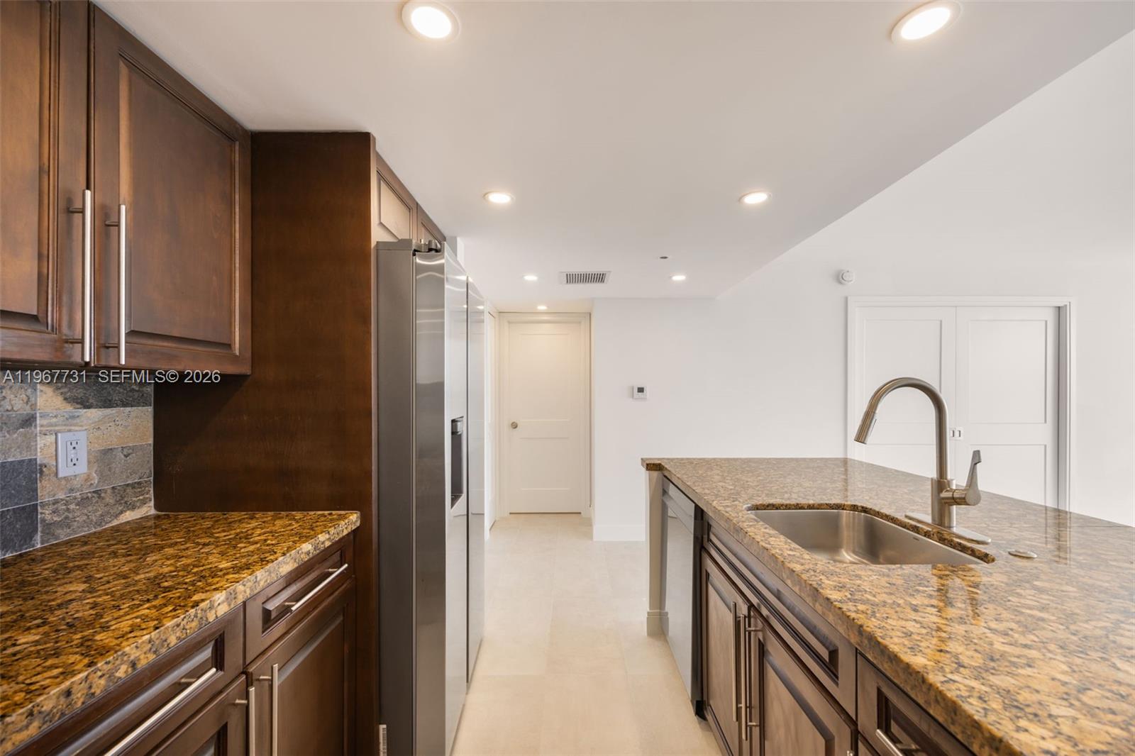 THE GRANDVIEW PALACE COND - Residential