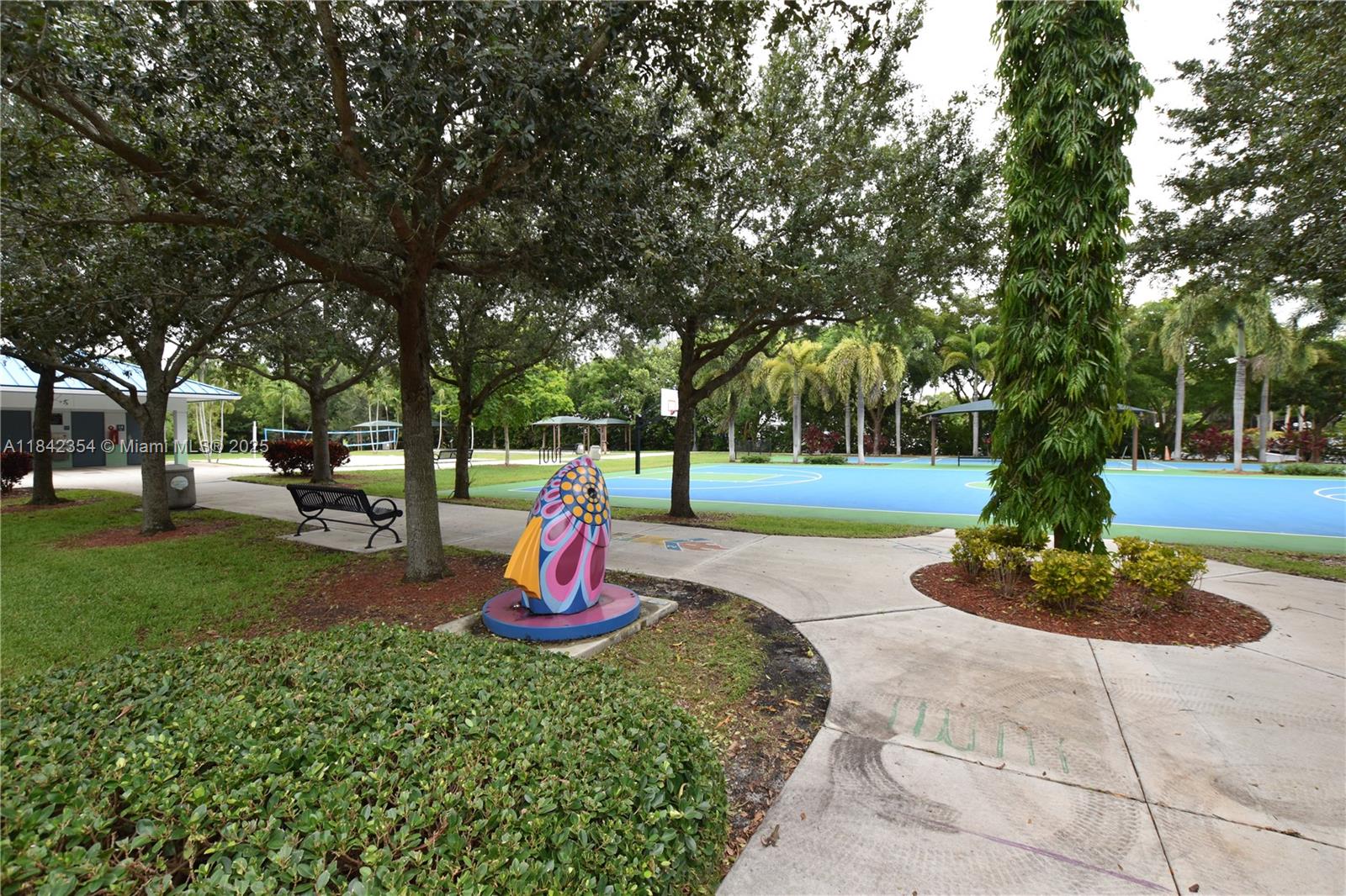 NO 70 PALM-AIRE COUNTRY C - Residential Lease