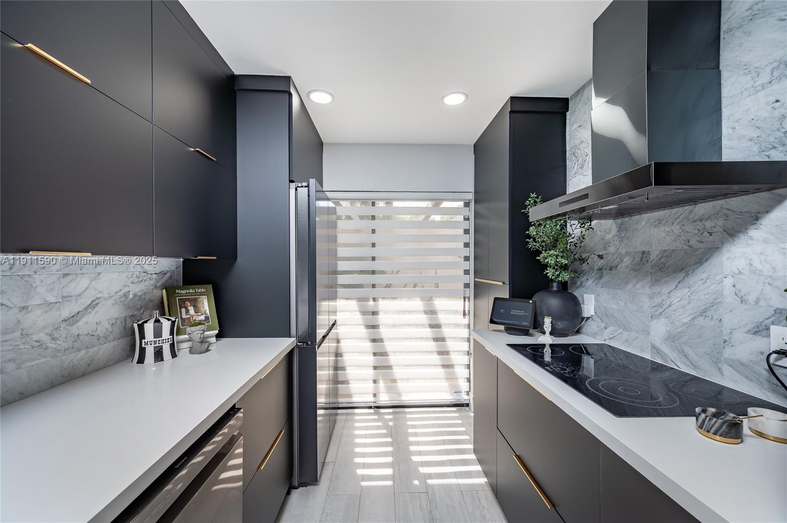 EVERGLADES SUGAR & LAND C - Residential