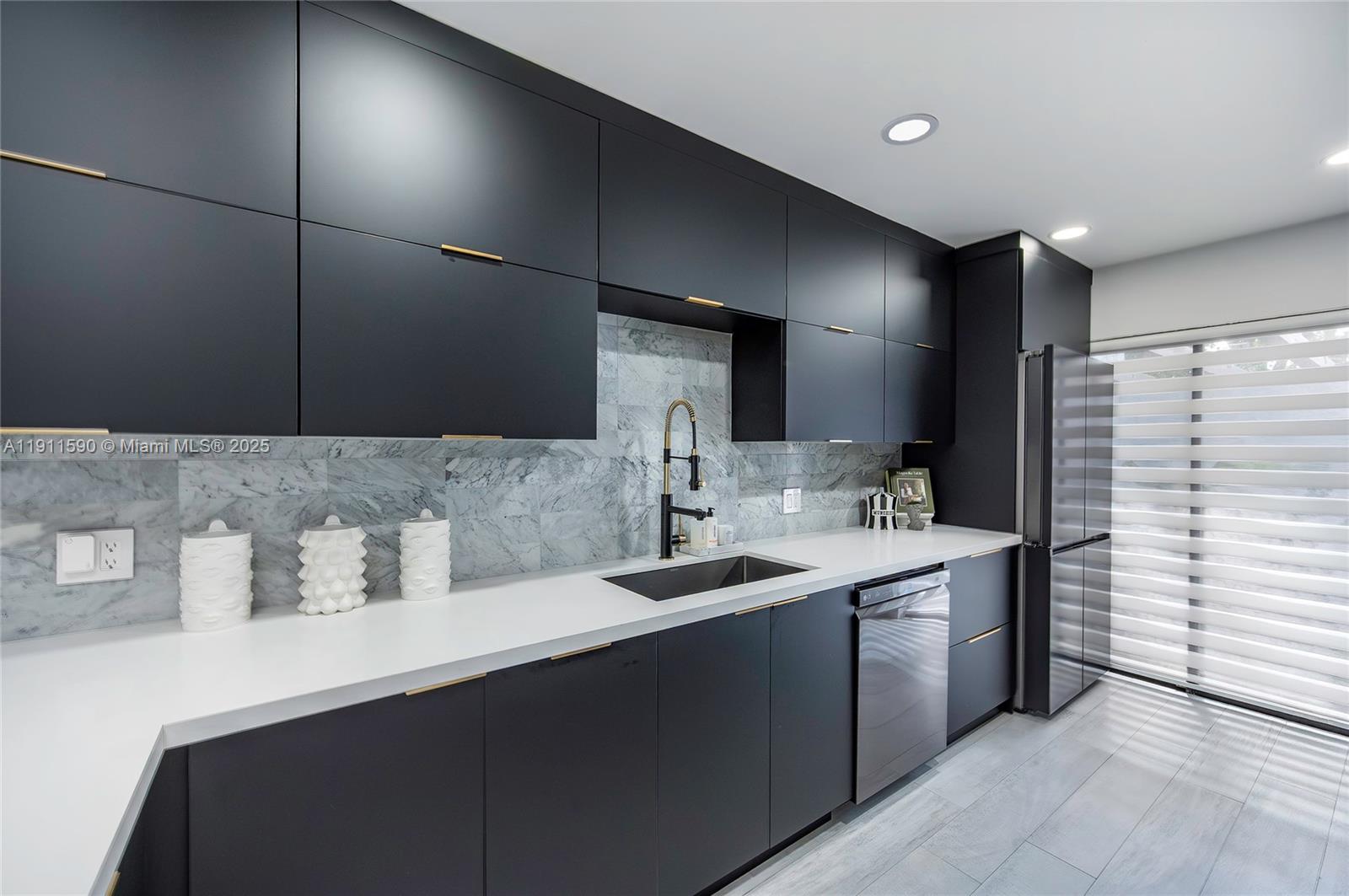 EVERGLADES SUGAR & LAND C - Residential