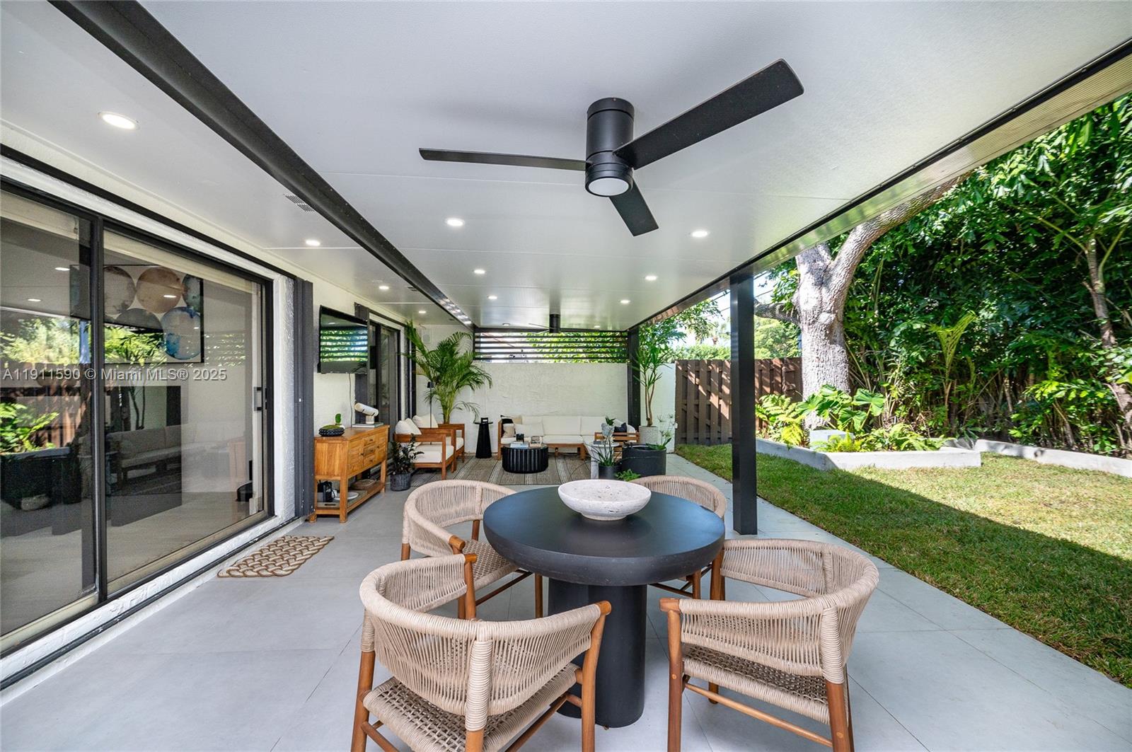 EVERGLADES SUGAR & LAND C - Residential