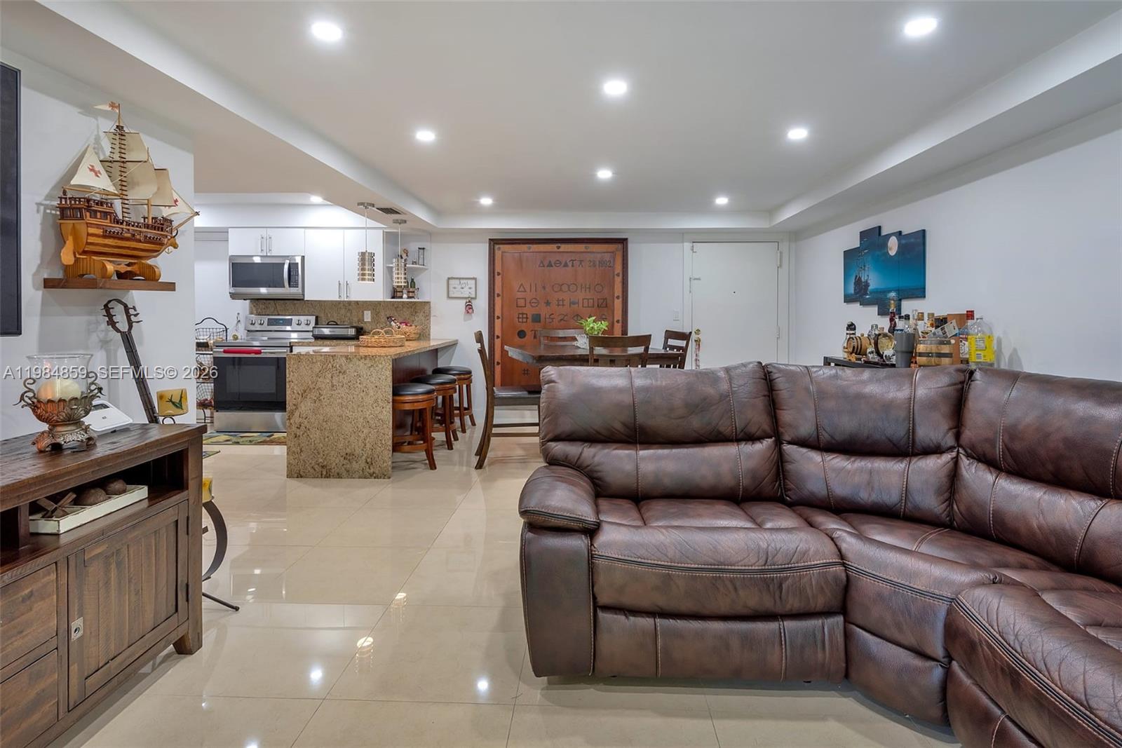 KENDALL HEIGHTS CONDO - Residential