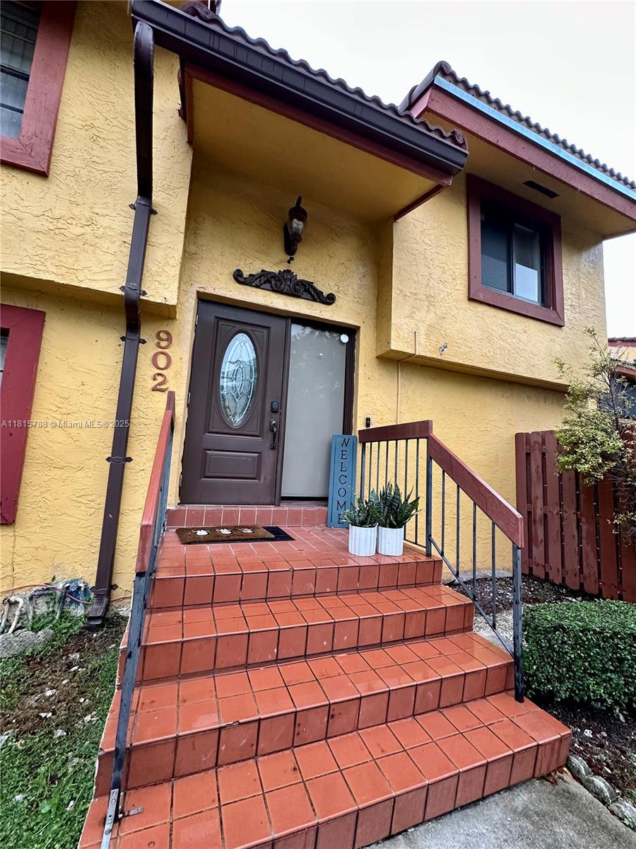5975 Sw 137th Ave 902, Miami, Broward County, Florida - 2 Bedrooms  
3 Bathrooms - 