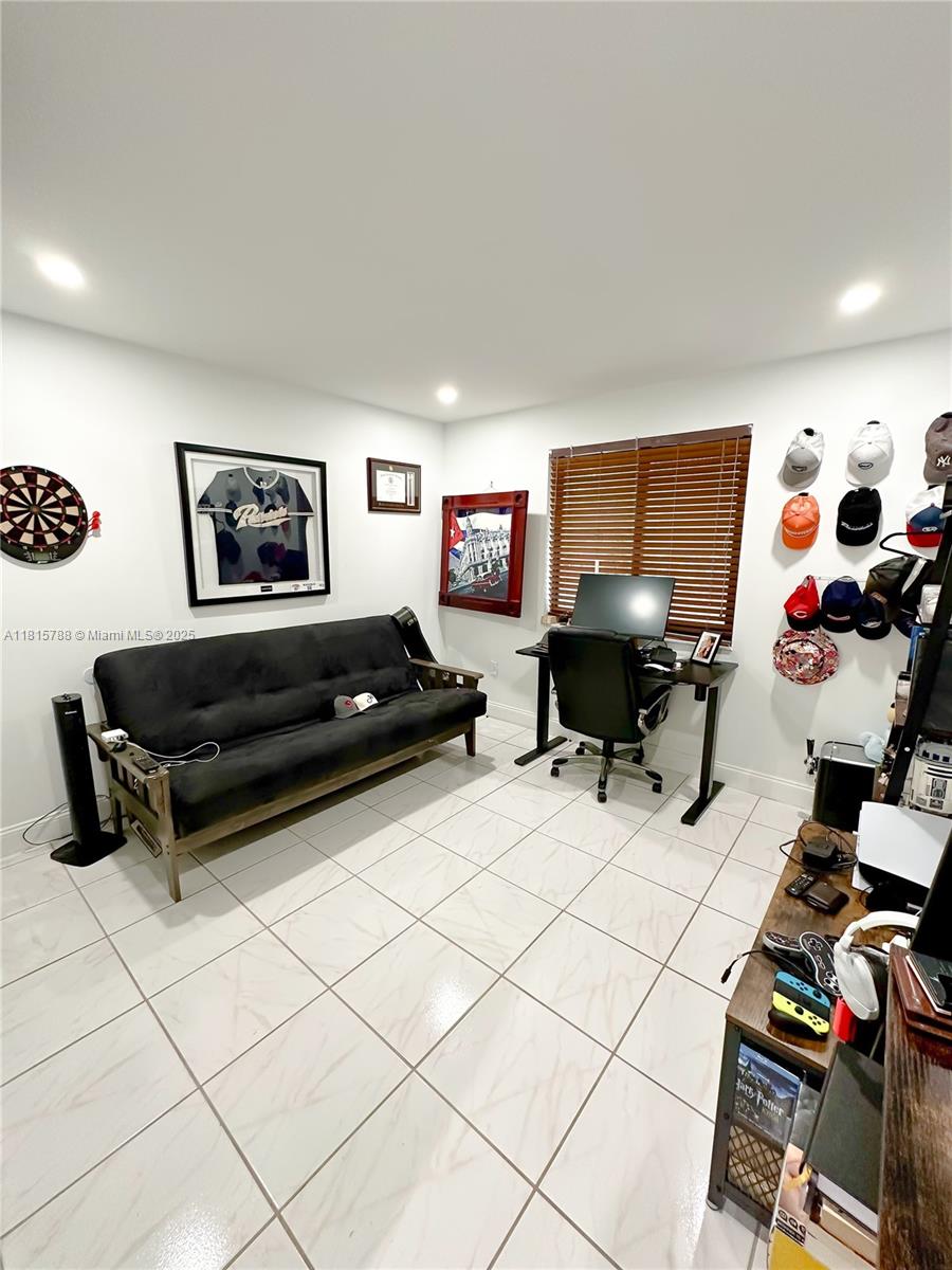 SUMMERSET CONDO PH I - Residential