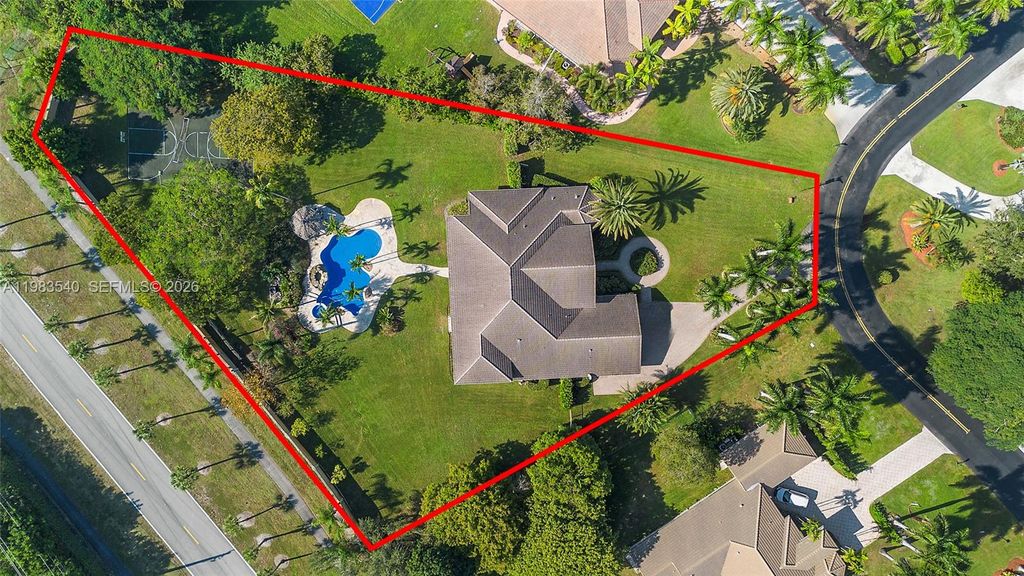 Photo of 13253 SW 25th Pl, Davie, FL 33325 (MLS # A11983540)