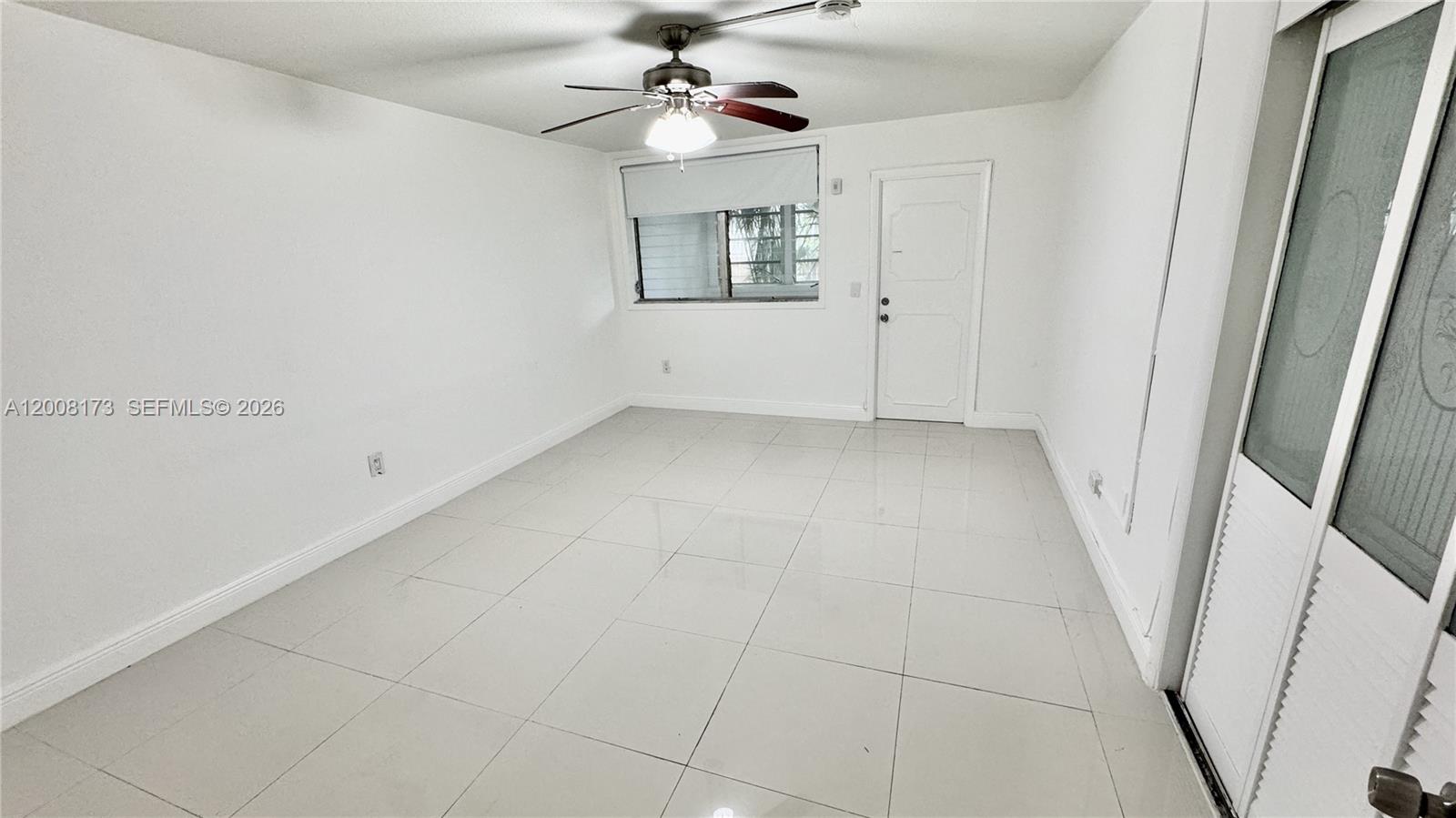 GOLDEN KEY CONDO, THE - Residential