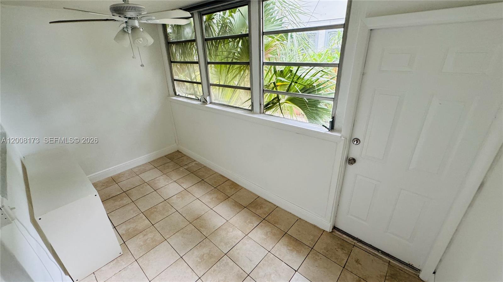 GOLDEN KEY CONDO, THE - Residential