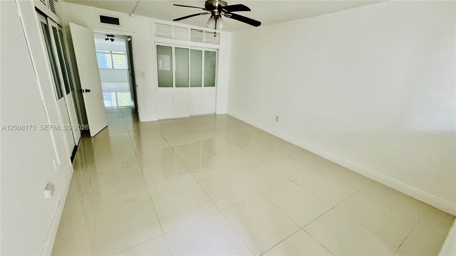 GOLDEN KEY CONDO, THE - Residential