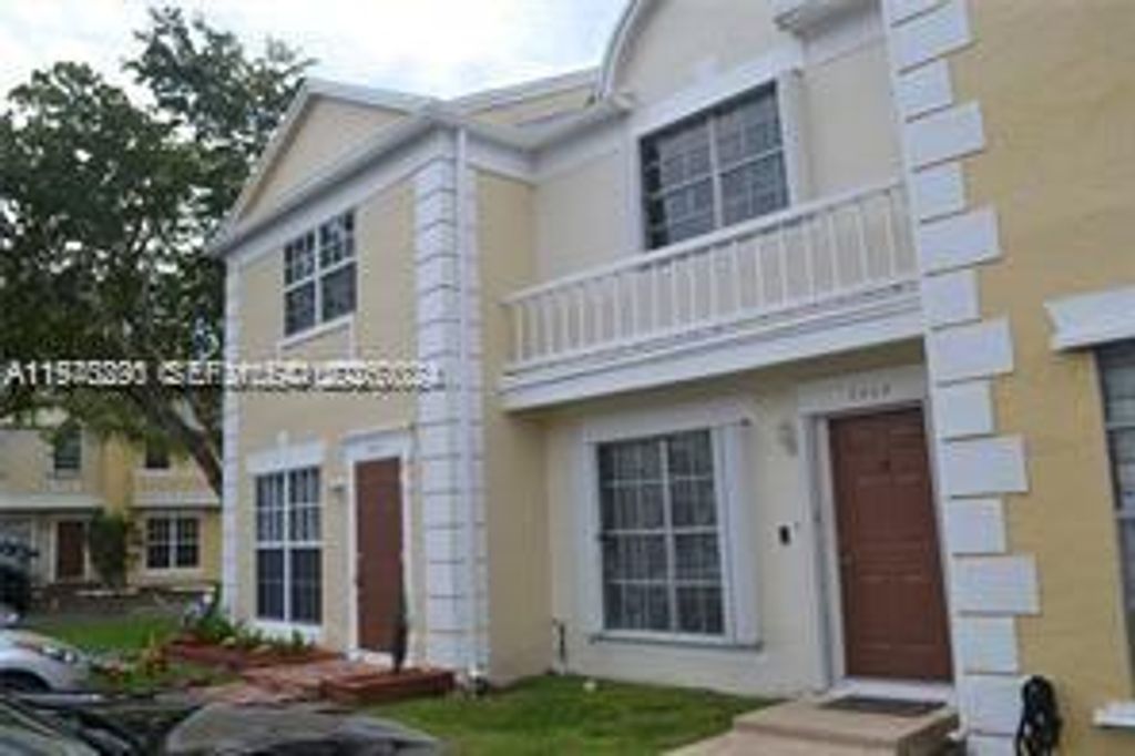 Photo of 2864 S Edgehill Ln #2864, Cooper City, FL 33026 (MLS # A11970290)