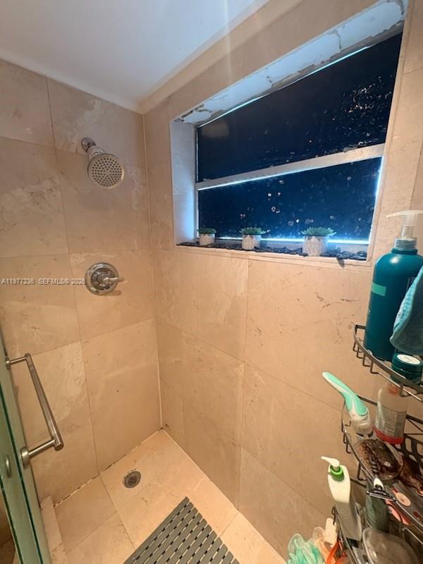 PIER 43 CONDO - Residential Lease