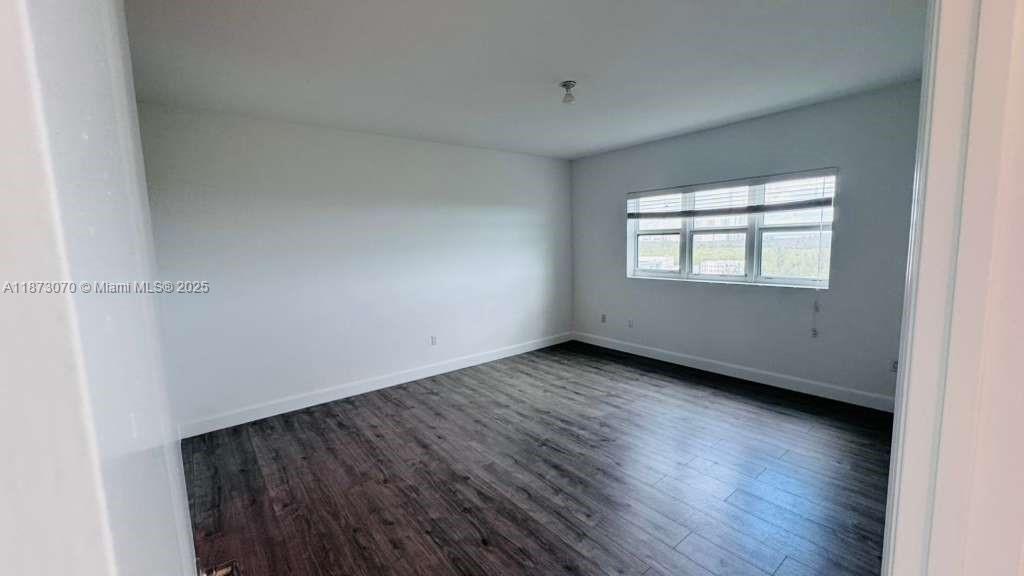 THE OAKS I CONDO - Residential Lease