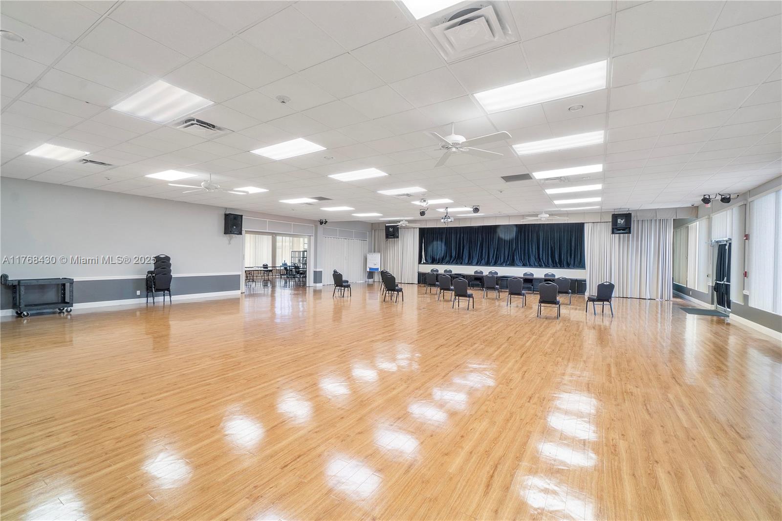 PALM BEACH LEISUREVILLE S - Residential Lease