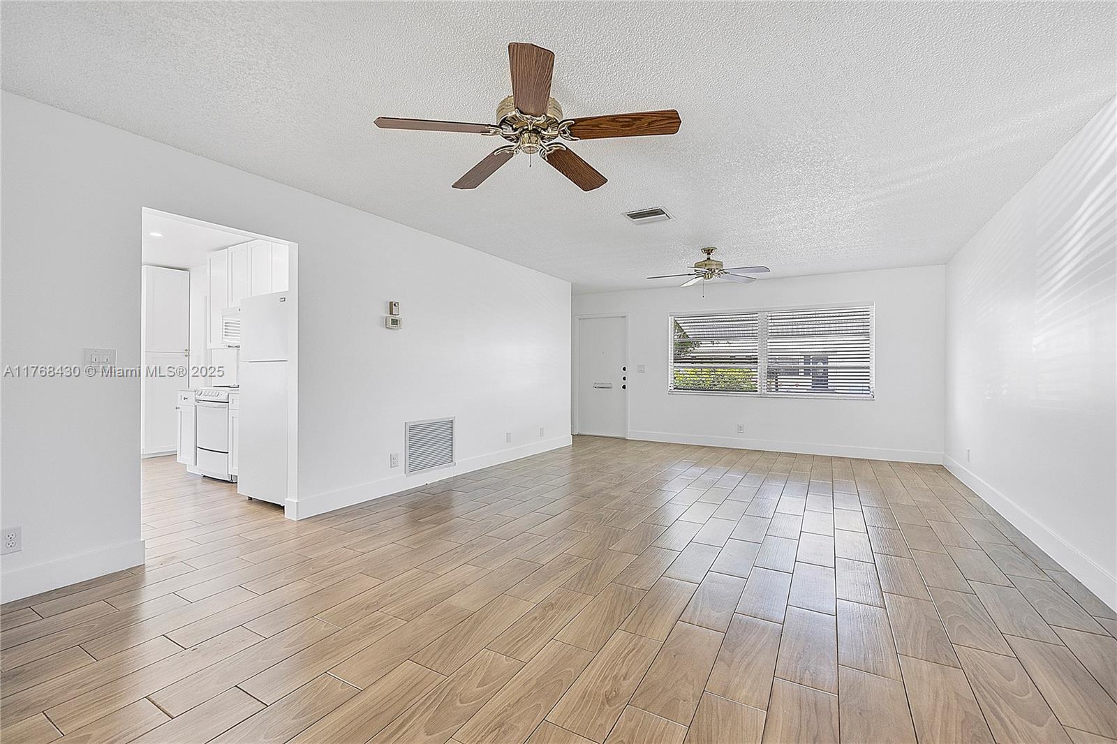 PALM BEACH LEISUREVILLE S - Residential Lease