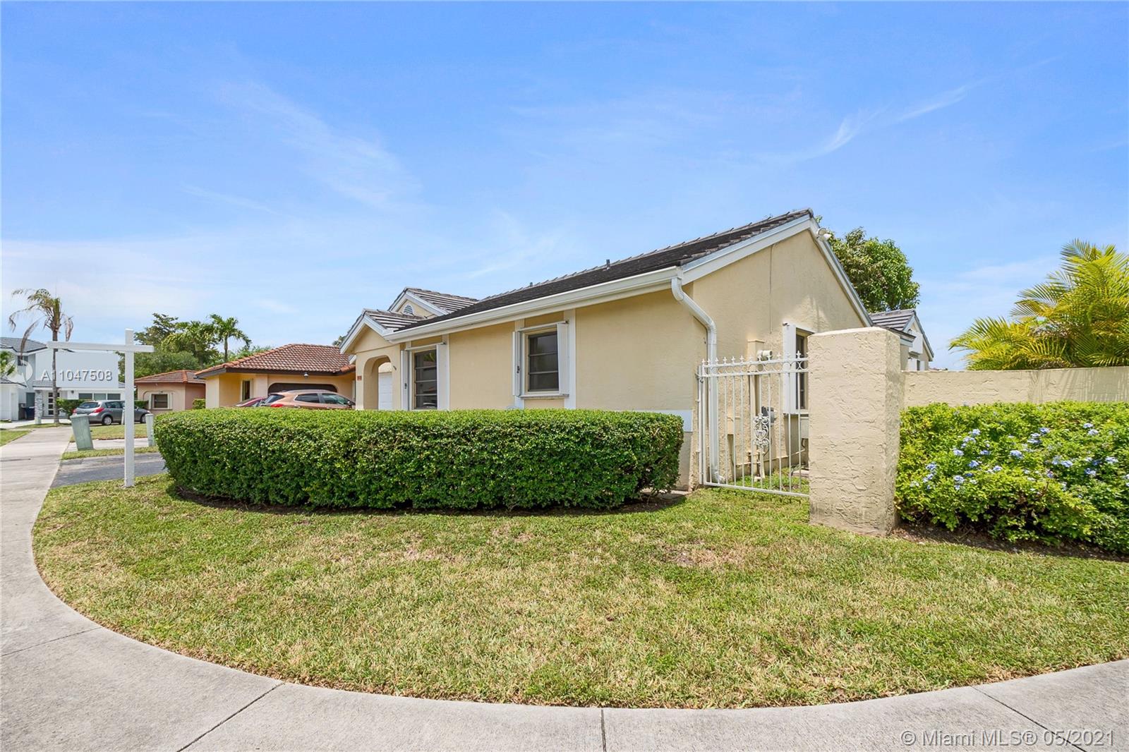 KENLAND HOMES - Residential