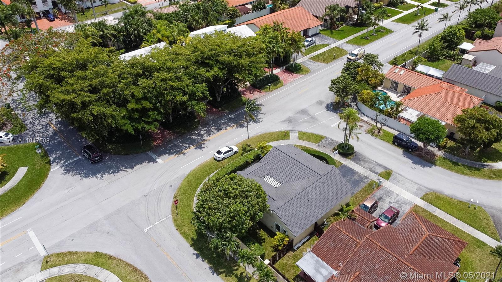 KENLAND HOMES - Residential