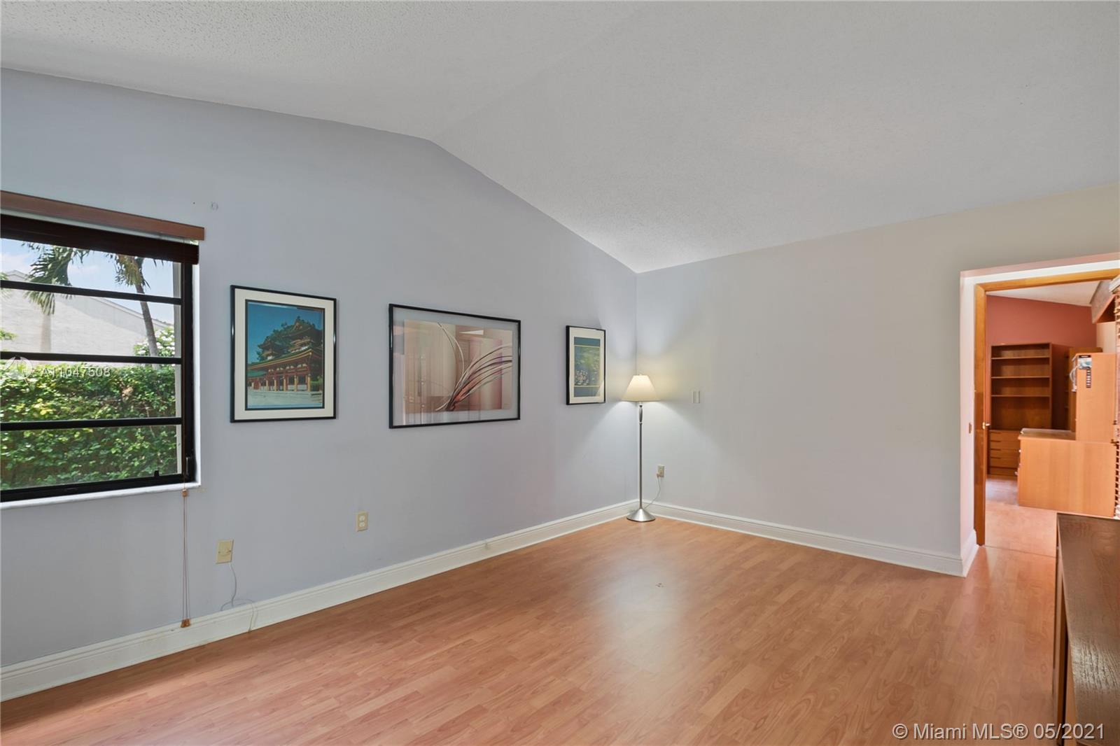 KENLAND HOMES - Residential