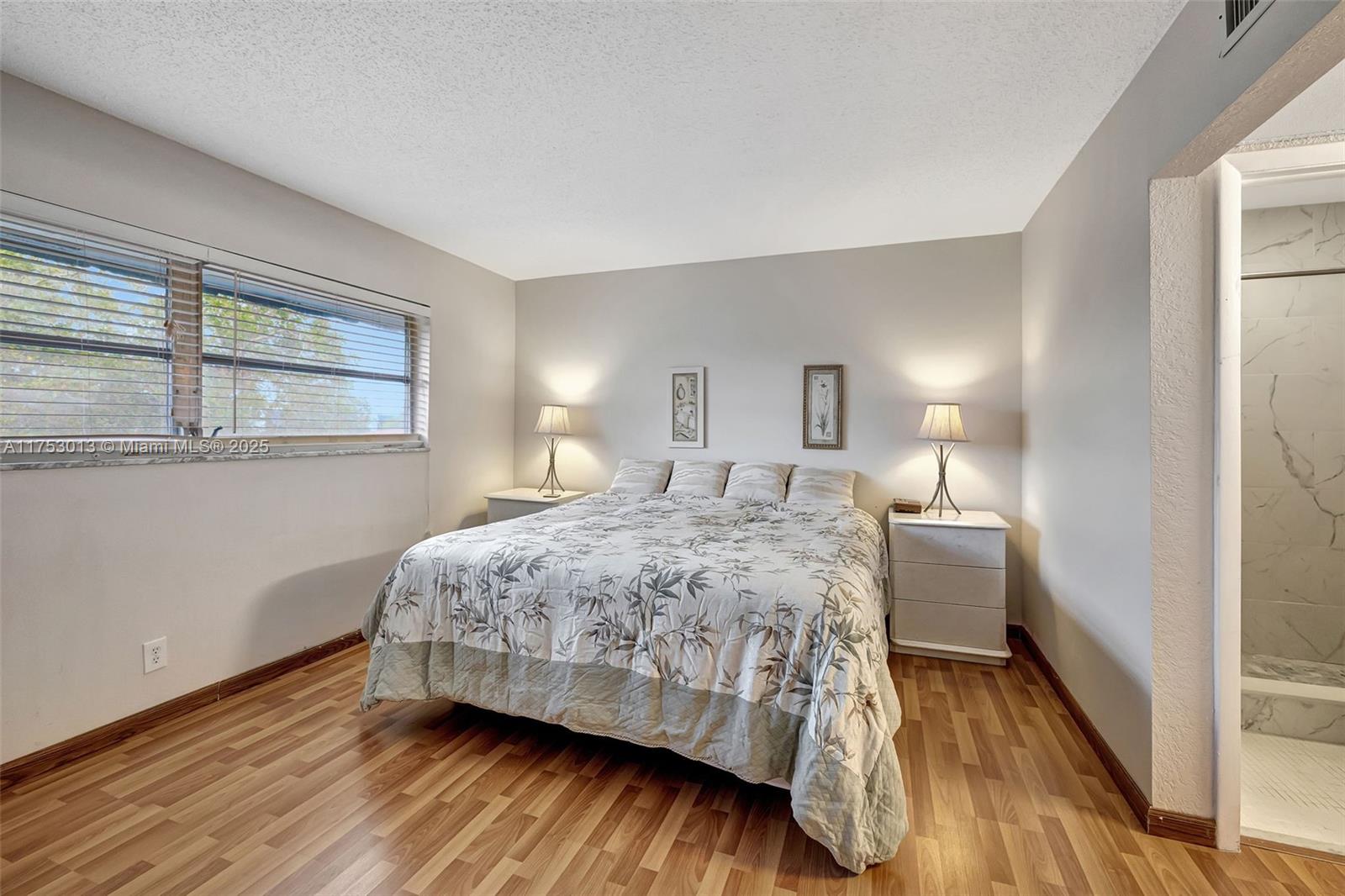 ORIOLE GOLF & TENNIS CLUB - Residential Lease