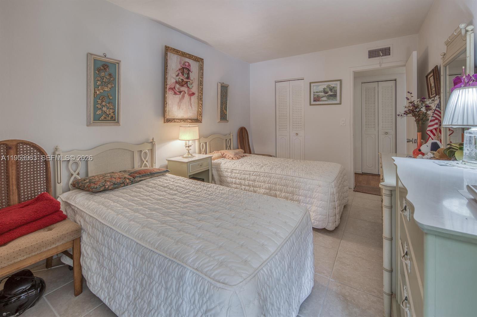 PARKVIEW VILLAS CONDO - Residential